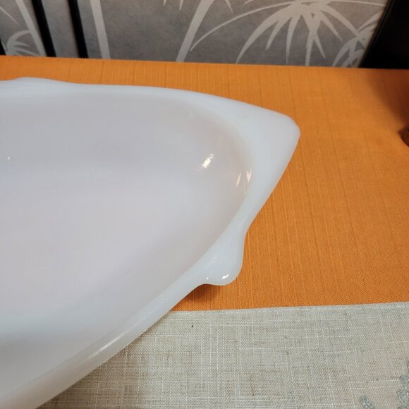 Vintage Milk Glass GlasBake Fish Sushi Sashimi Serving Platter - 18" - Picture 3 of 6